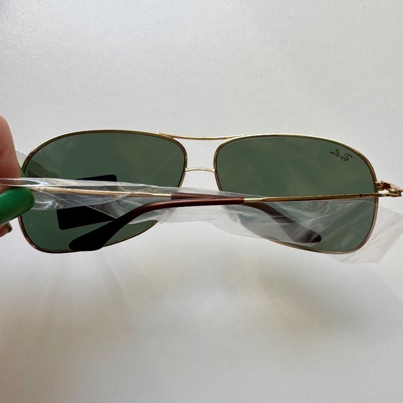 ✨NWT✨ RAY-BAN Unisex Metal Aviator Sunglasses Arista Gold Frame Green Lenses - Picture 6 of 7